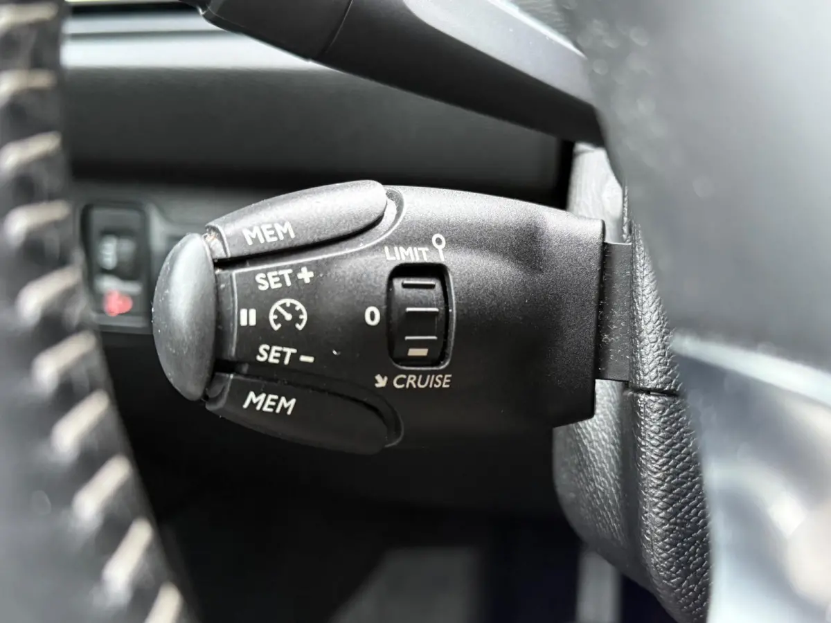 1.2 PureTech Blue Lease Executive 2e Eigenaar,Navi,Climate,Cruise,Pano,PDC,N.A.P!