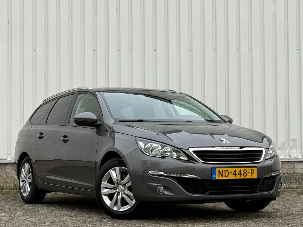1.2 PureTech Blue Lease Executive 2e Eigenaar,Navi,Climate,Cruise,Pano,PDC,N.A.P!