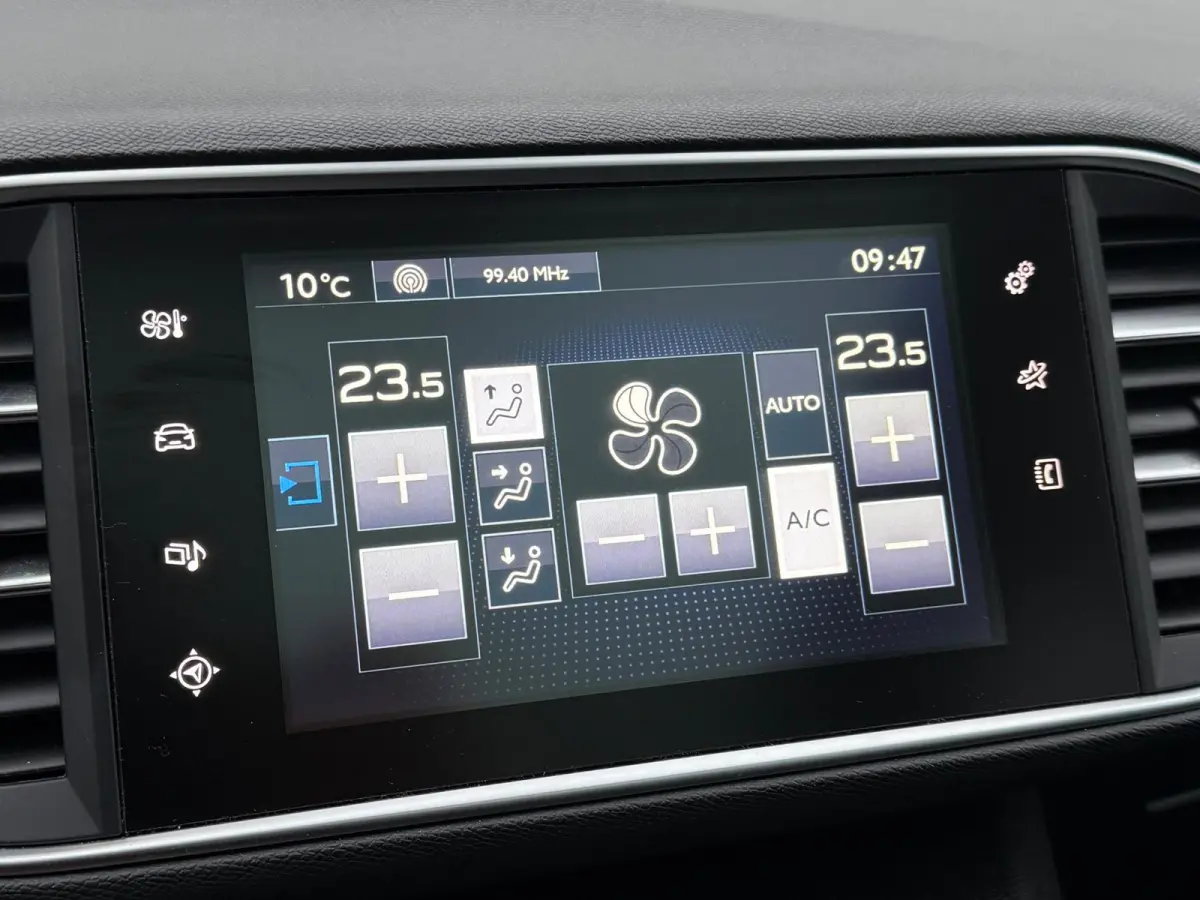 1.2 PureTech Blue Lease Executive 2e Eigenaar,Navi,Climate,Cruise,Pano,PDC,N.A.P!