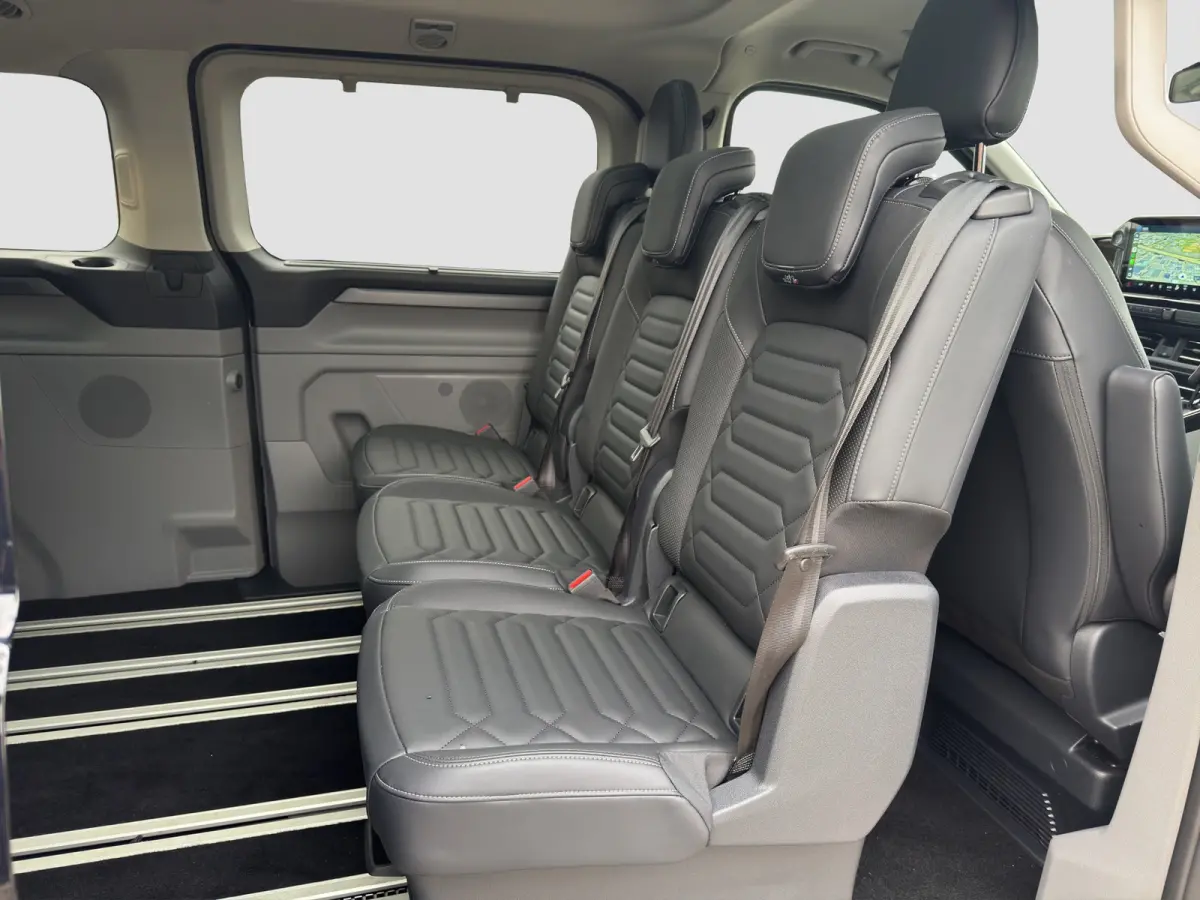 Tourneo 340 2.5 PHEV L2H1 Titanium X | Besteld | Panoramadak | Trekhaak | Adap. Cruise