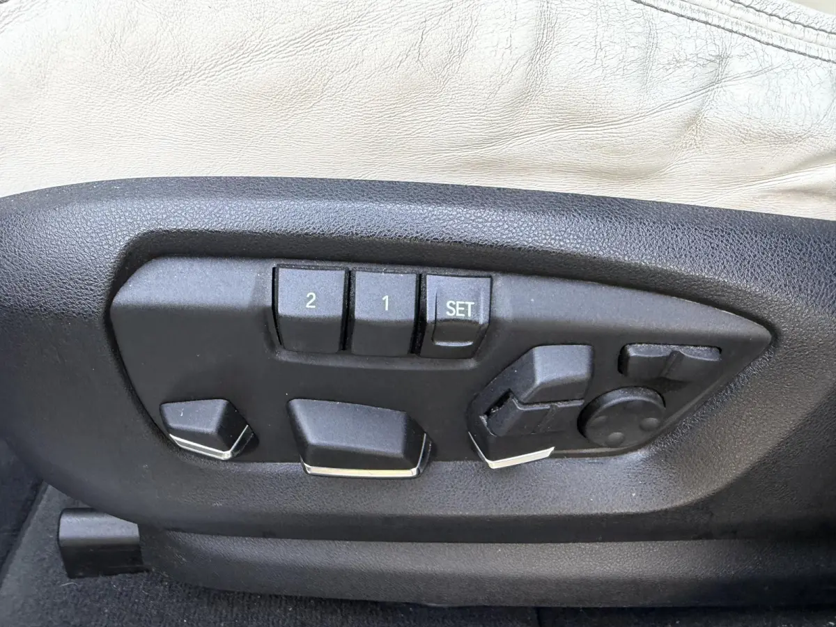 M50d | Panoramadak | Head-Up Display | Camera | Harmon Kardon | Elektrische Achterklep |