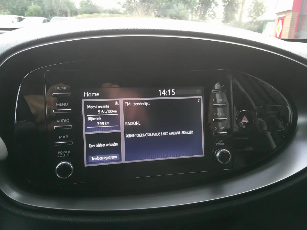 1.0 VVT-i MT Play