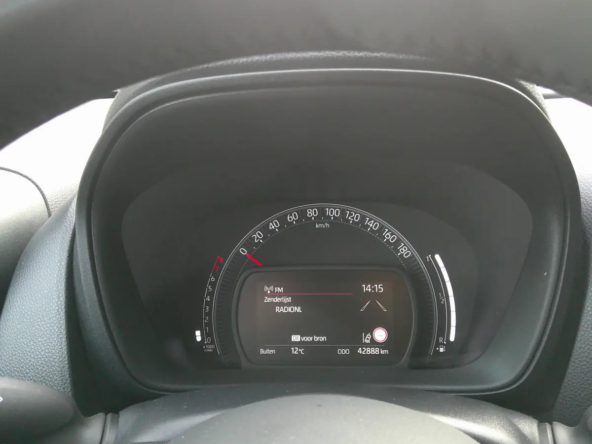 1.0 VVT-i MT Play