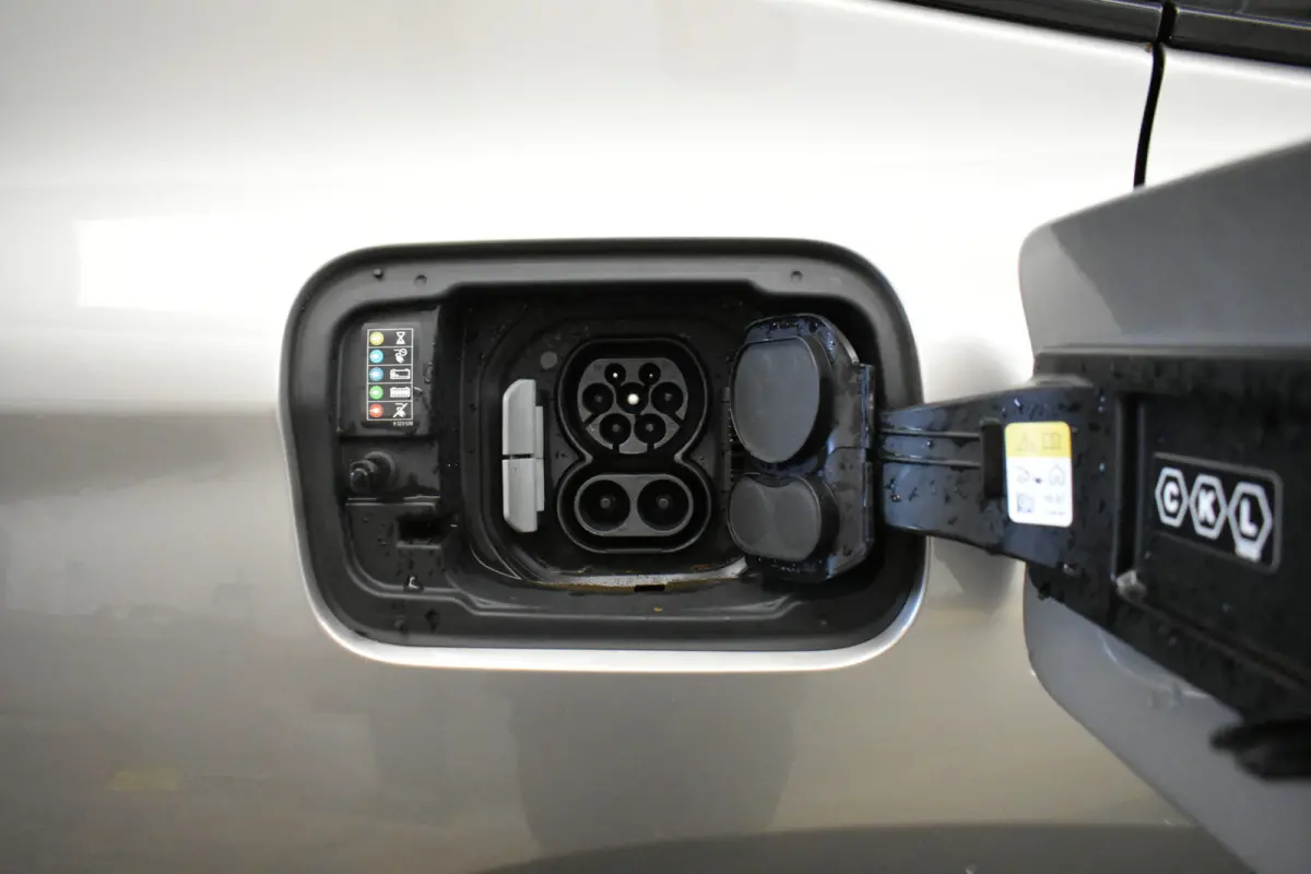 Executive 80 kWh M-Pakket EL Trekh+aKlep SOH 100% Panodak Camera