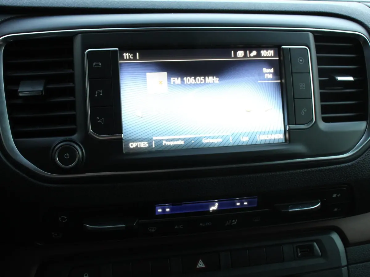 Verso Luxury L2 8persoons PERSONENBUS SOH 91% Navigatie Apple Carplay/Android Auto Climate Control Lichtmetalen velgen Cruise Control