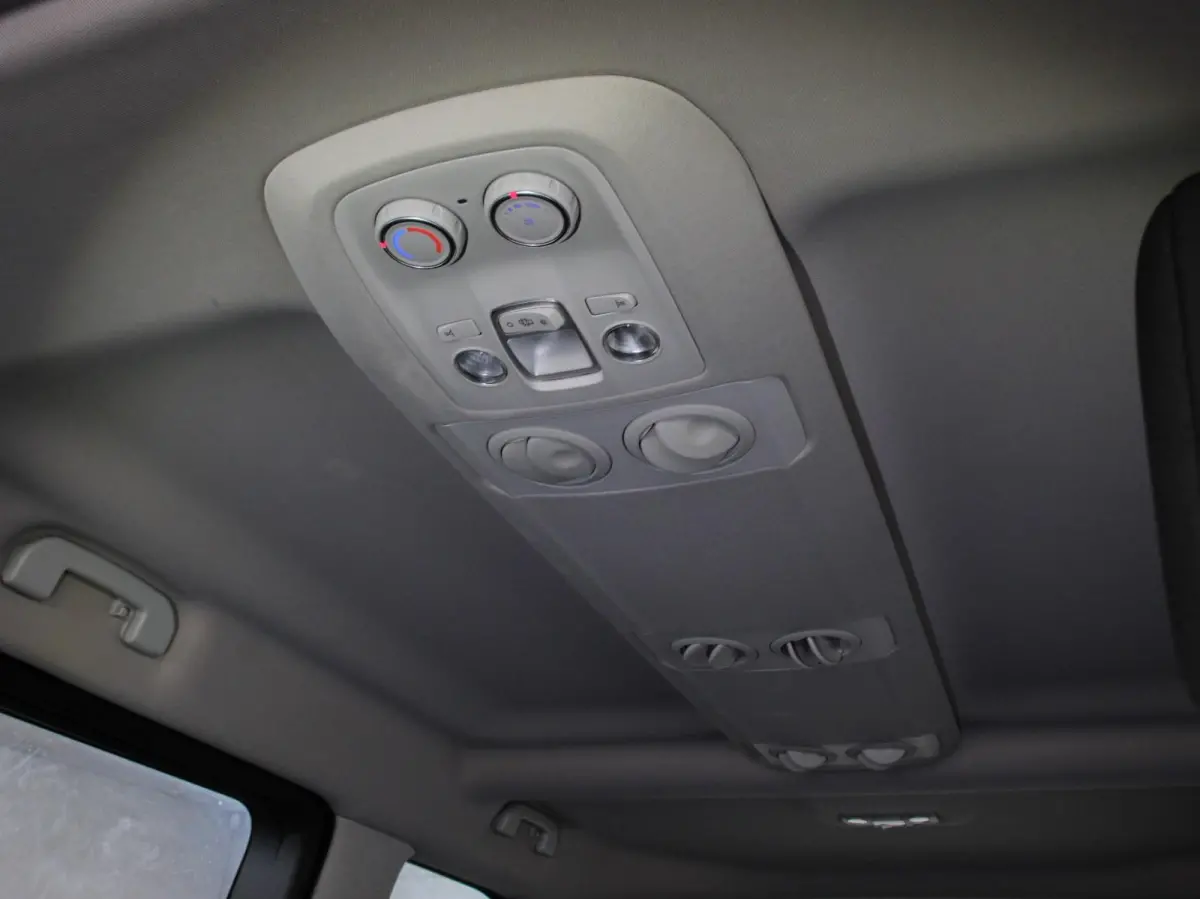 Verso Luxury L2 8persoons PERSONENBUS SOH 91% Navigatie Apple Carplay/Android Auto Climate Control Lichtmetalen velgen Cruise Control