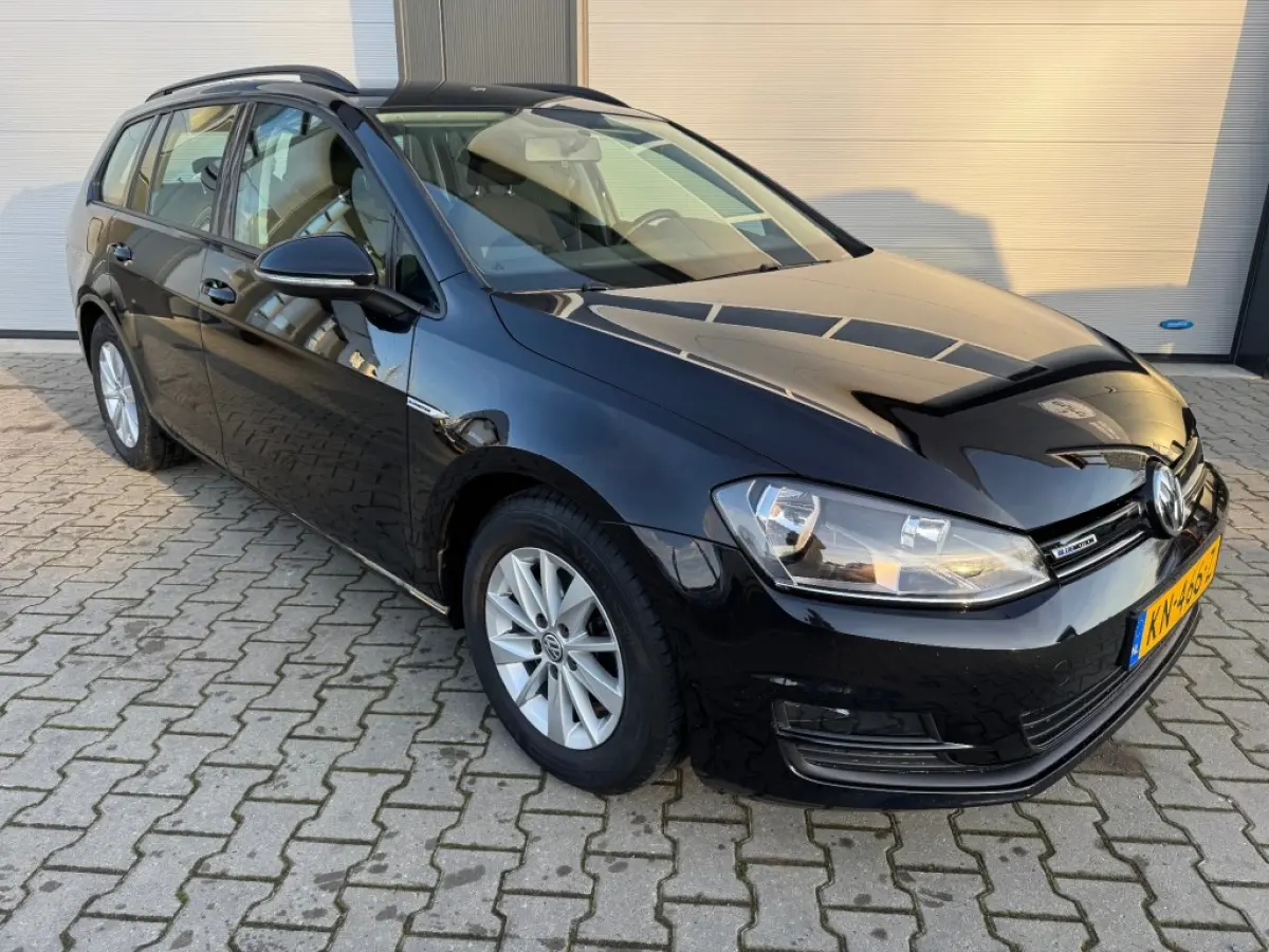 1.0 TSI Cruise control / Trekhaak / 16 inch / NL-Auto.