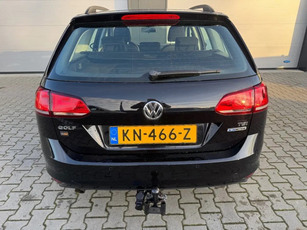 1.0 TSI Cruise control / Trekhaak / 16 inch / NL-Auto.
