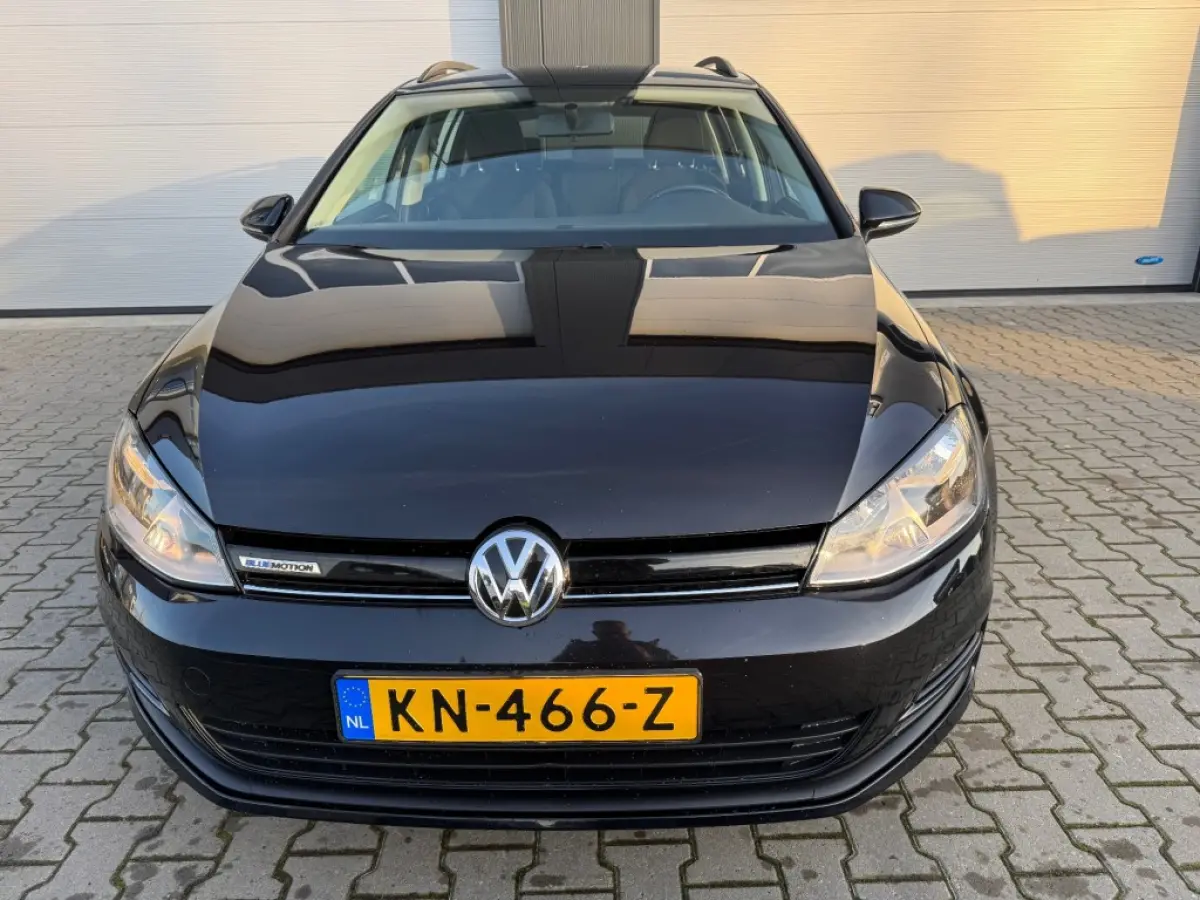 1.0 TSI Cruise control / Trekhaak / 16 inch / NL-Auto.