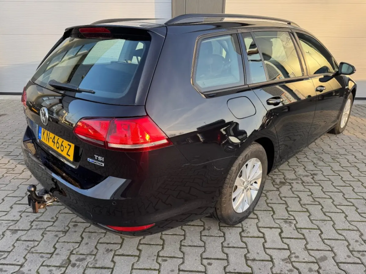 1.0 TSI Cruise control / Trekhaak / 16 inch / NL-Auto.