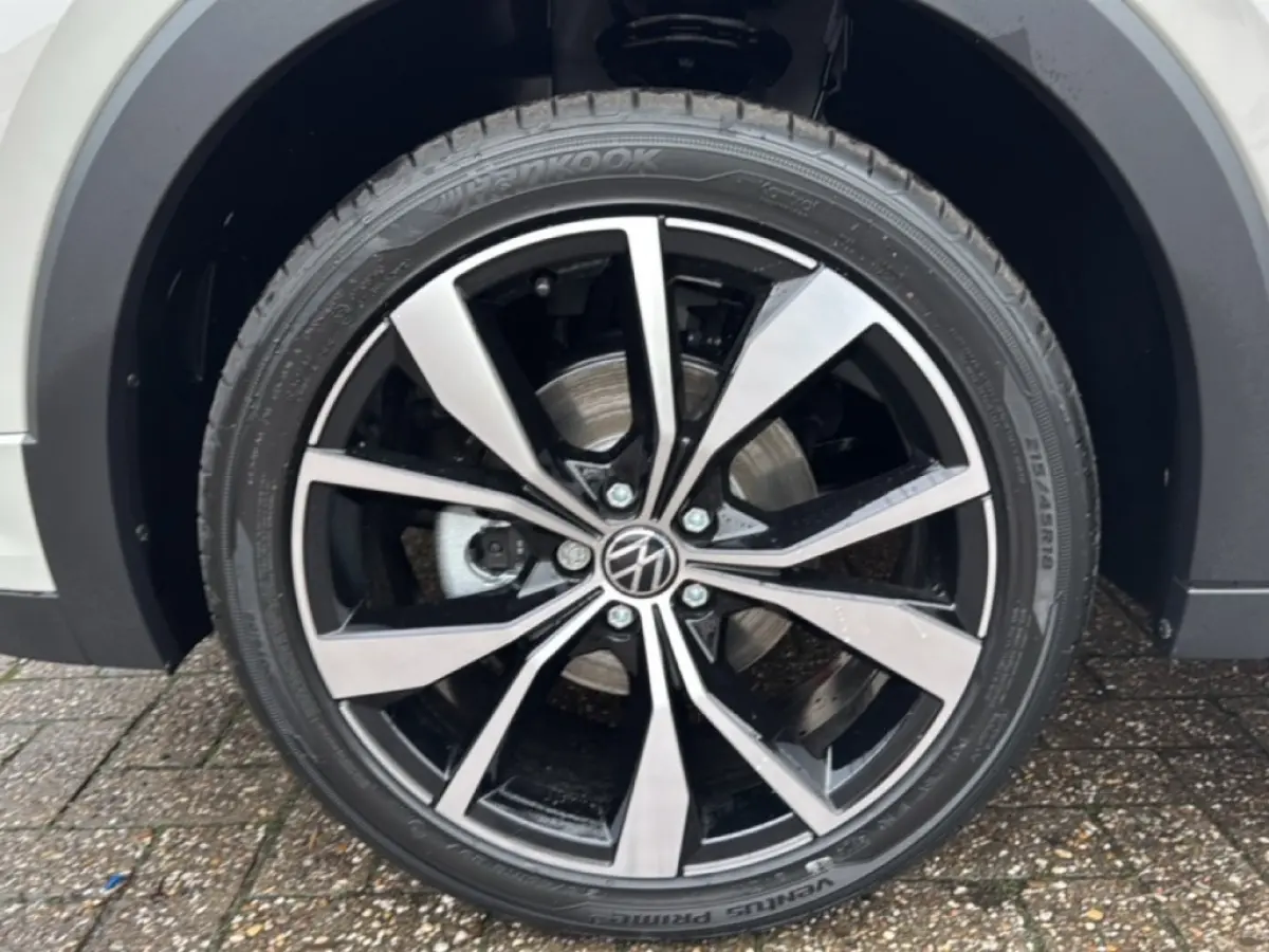 1.0 TSI DSG R-LINE afn.TREKHAAK/CAMERA/ACC/STOELVERW/CARPLAY