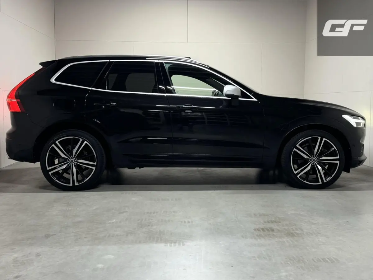 2.0 T8 Twin Engine AWD R-Design Luchtv. Pano H/K HUD 360°