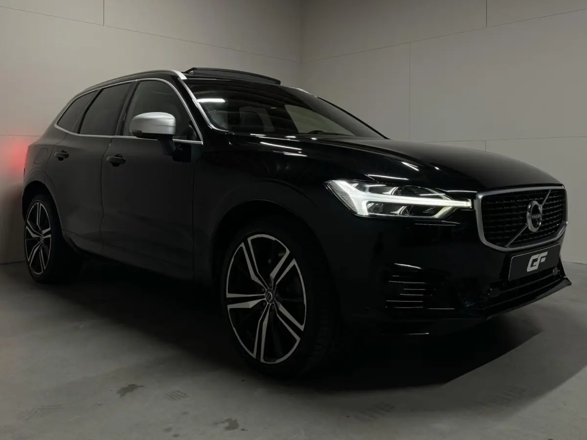 2.0 T8 Twin Engine AWD R-Design Luchtv. Pano H/K HUD 360°