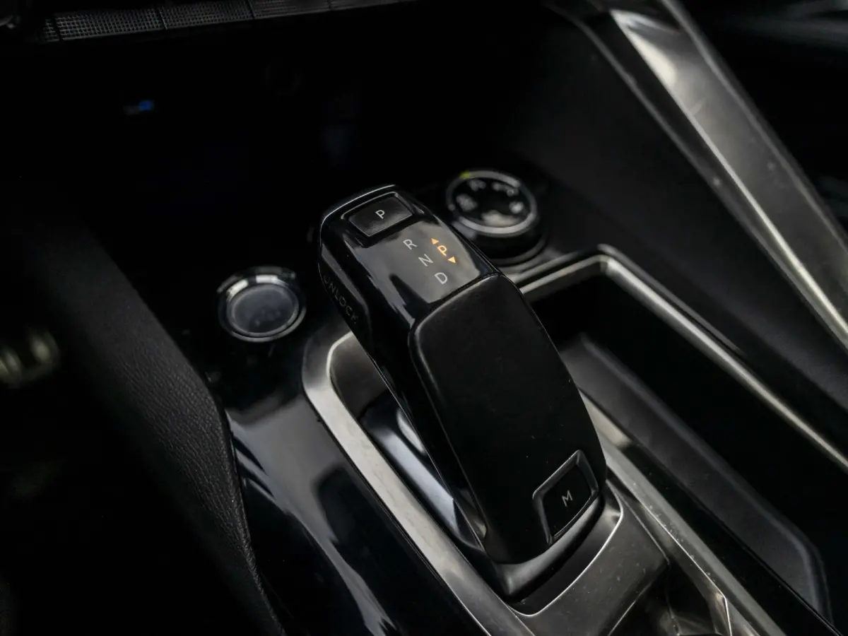 1.2 PureTech Crossway cruise controle, automatische airco, keyless