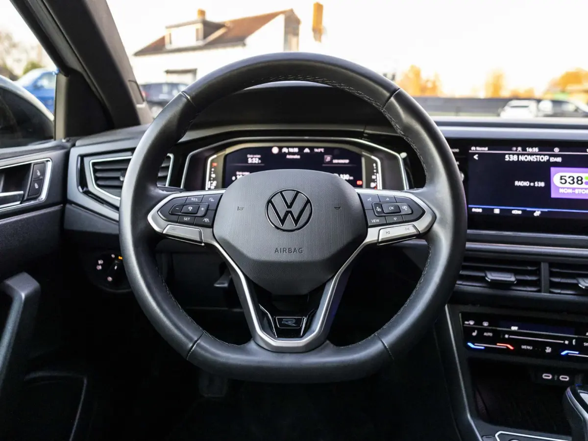 1.0 TSI R-Line R-Line, stoelverwarming, camera, automatische airco, keyless