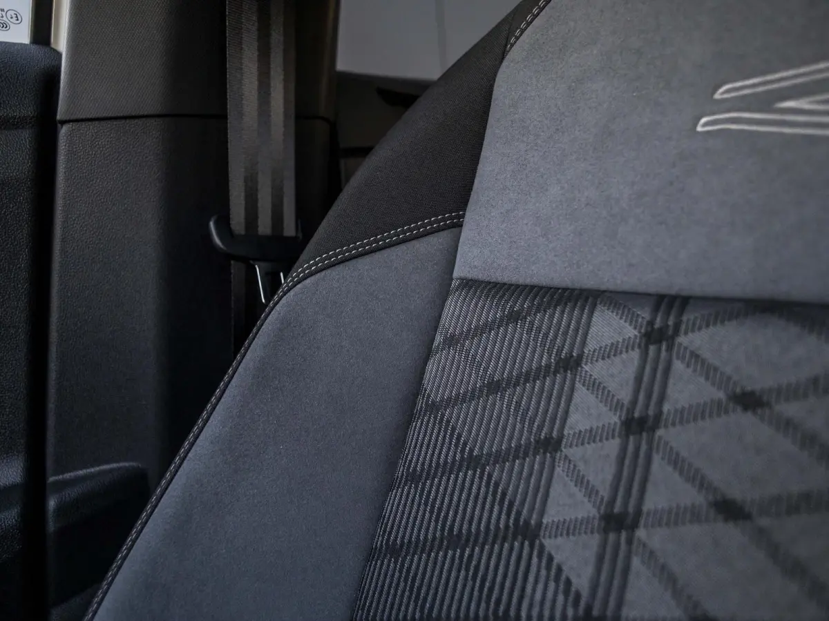 1.0 TSI R-Line R-Line, stoelverwarming, camera, automatische airco, keyless