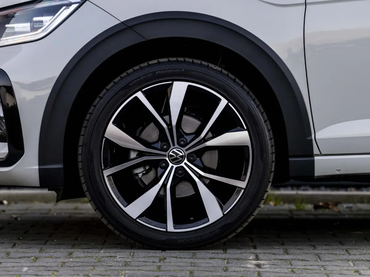 1.0 TSI R-Line R-Line, stoelverwarming, camera, automatische airco, keyless