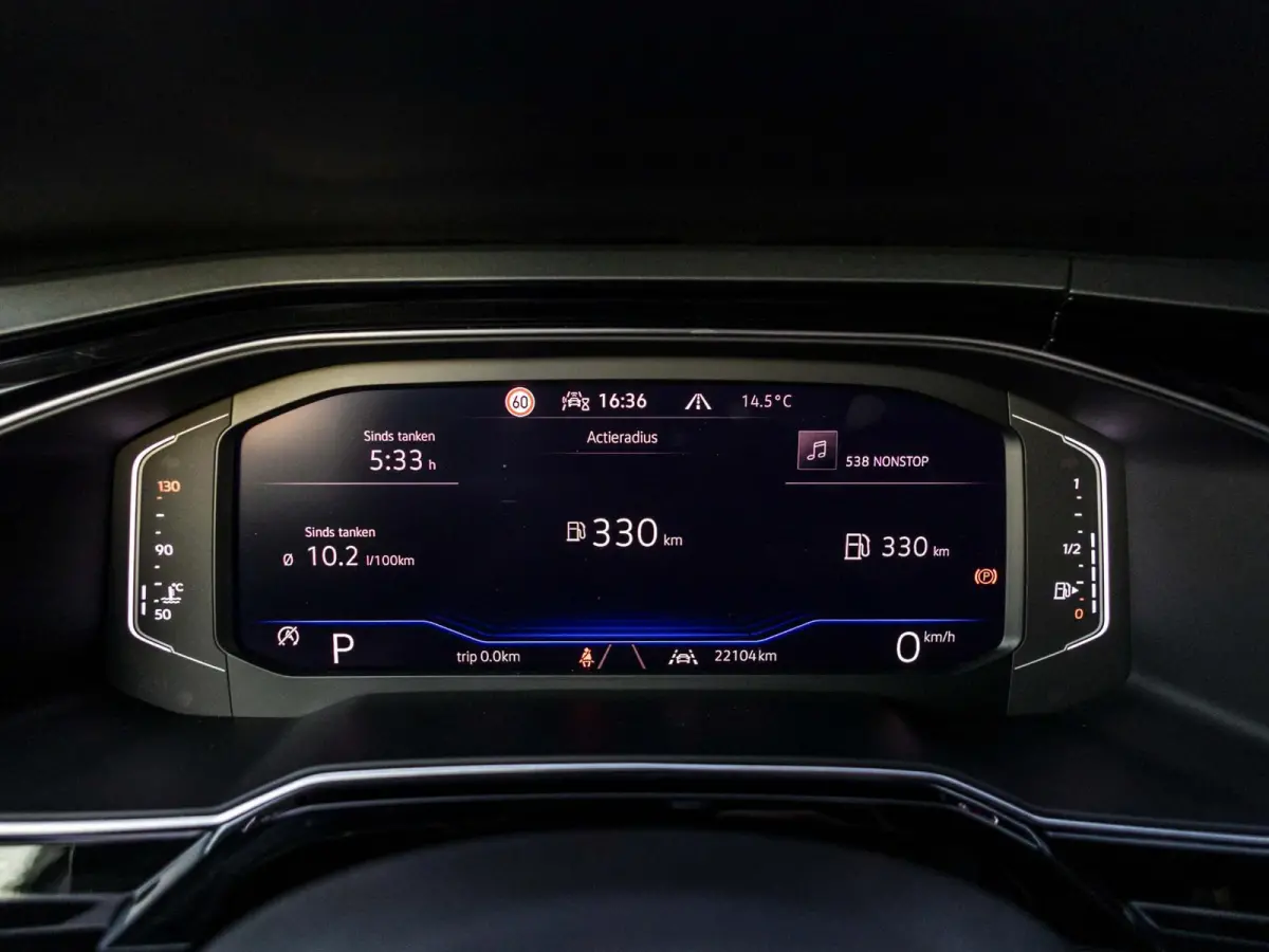 1.0 TSI R-Line R-Line, stoelverwarming, camera, automatische airco, keyless