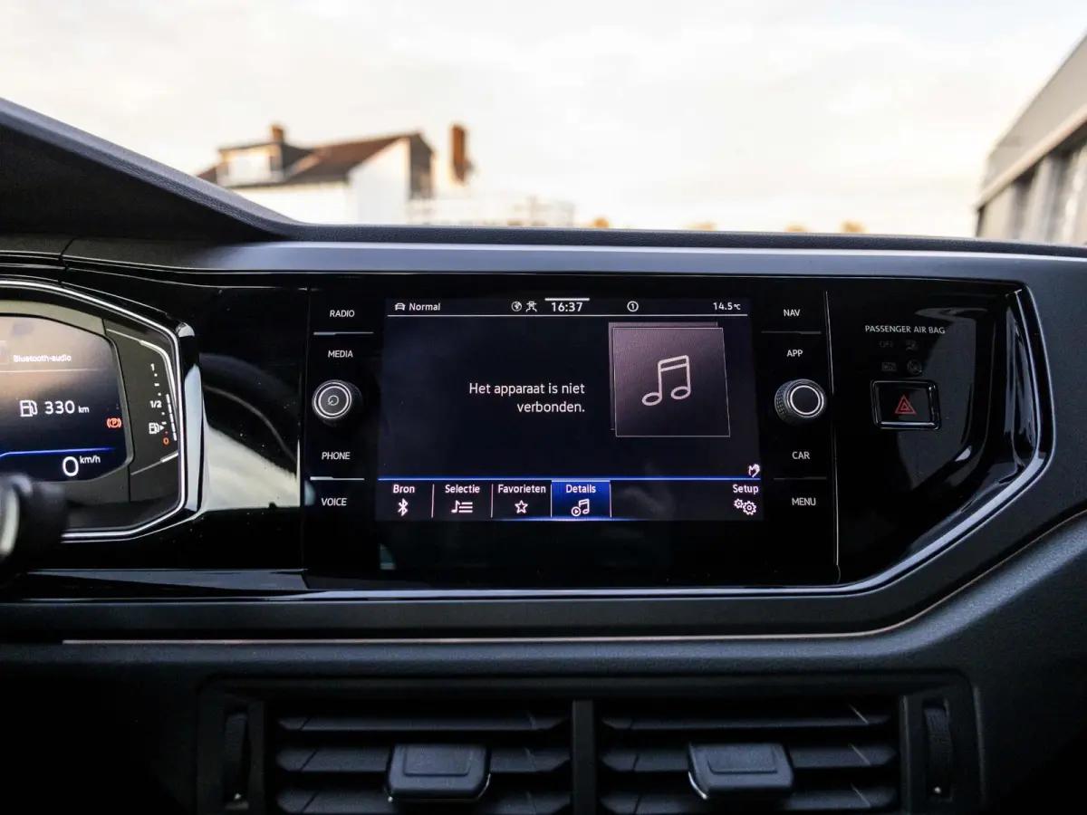 1.0 TSI R-Line R-Line, stoelverwarming, camera, automatische airco, keyless