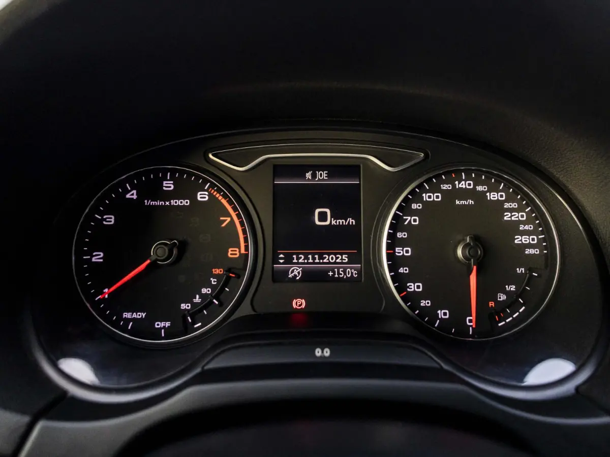 1.0 TFSI Sport Lease Edition Keyless, afneembare trekhaak