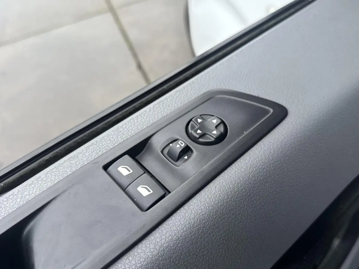 1.6 BlueHDI 95 Club M S&S AUTOMAAT / CRUISE CONTROLE / KASTEN INRICHTING / TREKHAAK