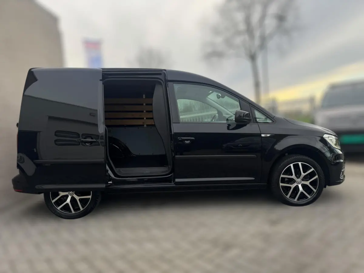 2.0 TDI L1H1 BMT Exclusive Edition 150PK / LED / ACC / WINTERPACK / PDC / VLOER / LAT-OM-LAT / RIEM RECENT VERV.