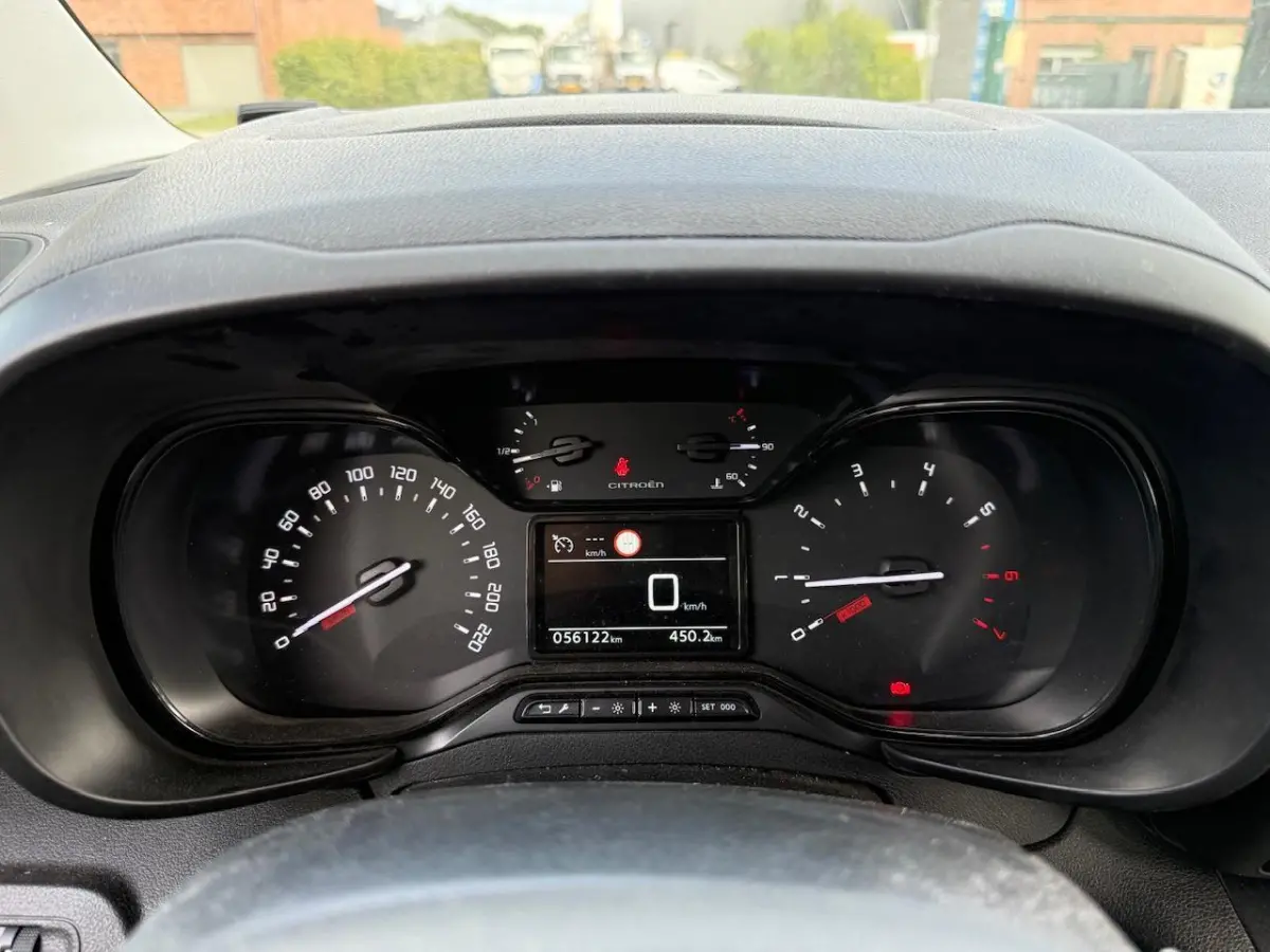 1.2 BENZINE | LAGE KM | 1 JAAR GARANTIE