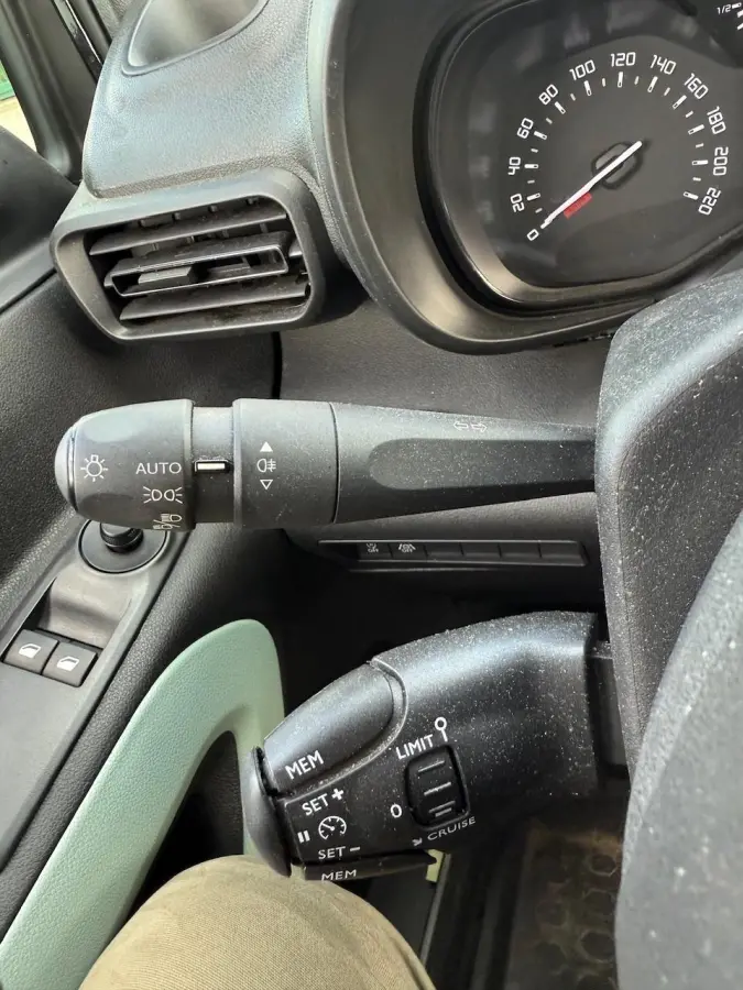 1.2 BENZINE | LAGE KM | 1 JAAR GARANTIE