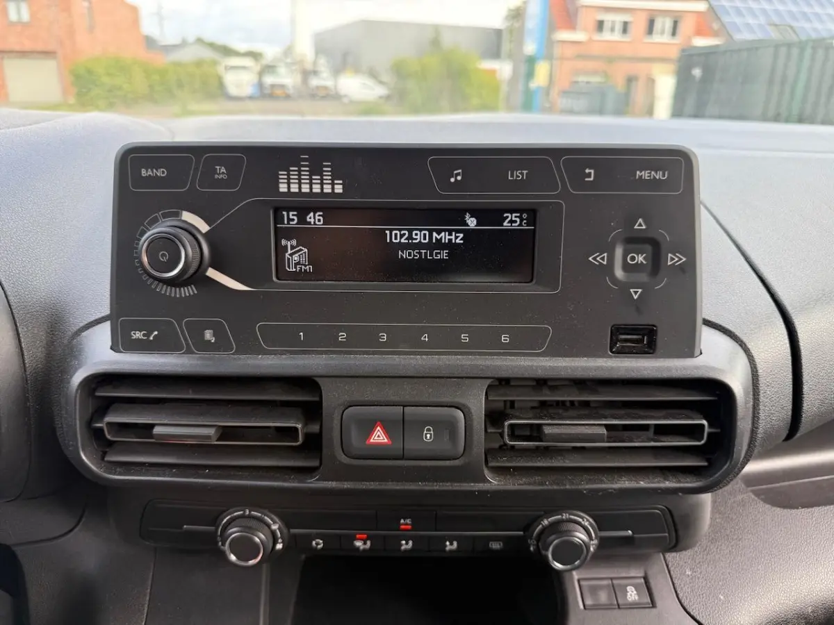 1.2 BENZINE | LAGE KM | 1 JAAR GARANTIE