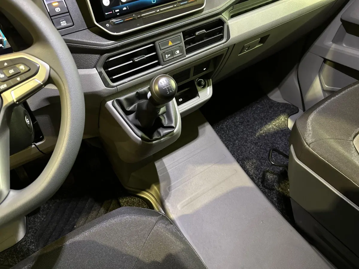 30 2.0 TDI L3H3 Trendline 140PK | Trekhaak | Navigatie met Apple Carplay/Android Auto | Cruise Control | Achteruitrijcamera | Parkeersensor voor en achter |