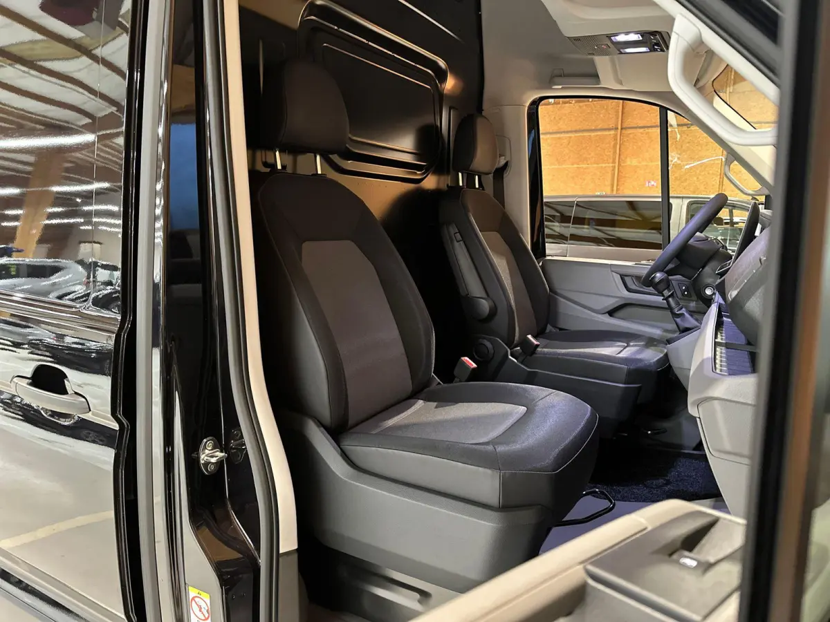 30 2.0 TDI L3H3 Trendline 140PK | Trekhaak | Navigatie met Apple Carplay/Android Auto | Cruise Control | Achteruitrijcamera | Parkeersensor voor en achter |
