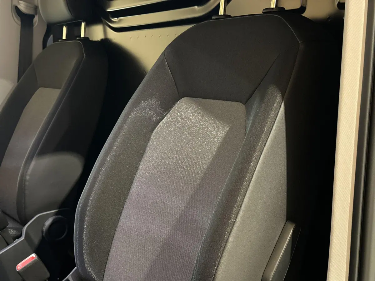 30 2.0 TDI L3H3 Trendline 140PK | Trekhaak | Navigatie met Apple Carplay/Android Auto | Cruise Control | Achteruitrijcamera | Parkeersensor voor en achter |