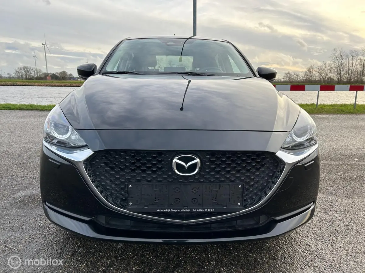 1.5 e-SkyActiv-G 90 Exclusive-Line