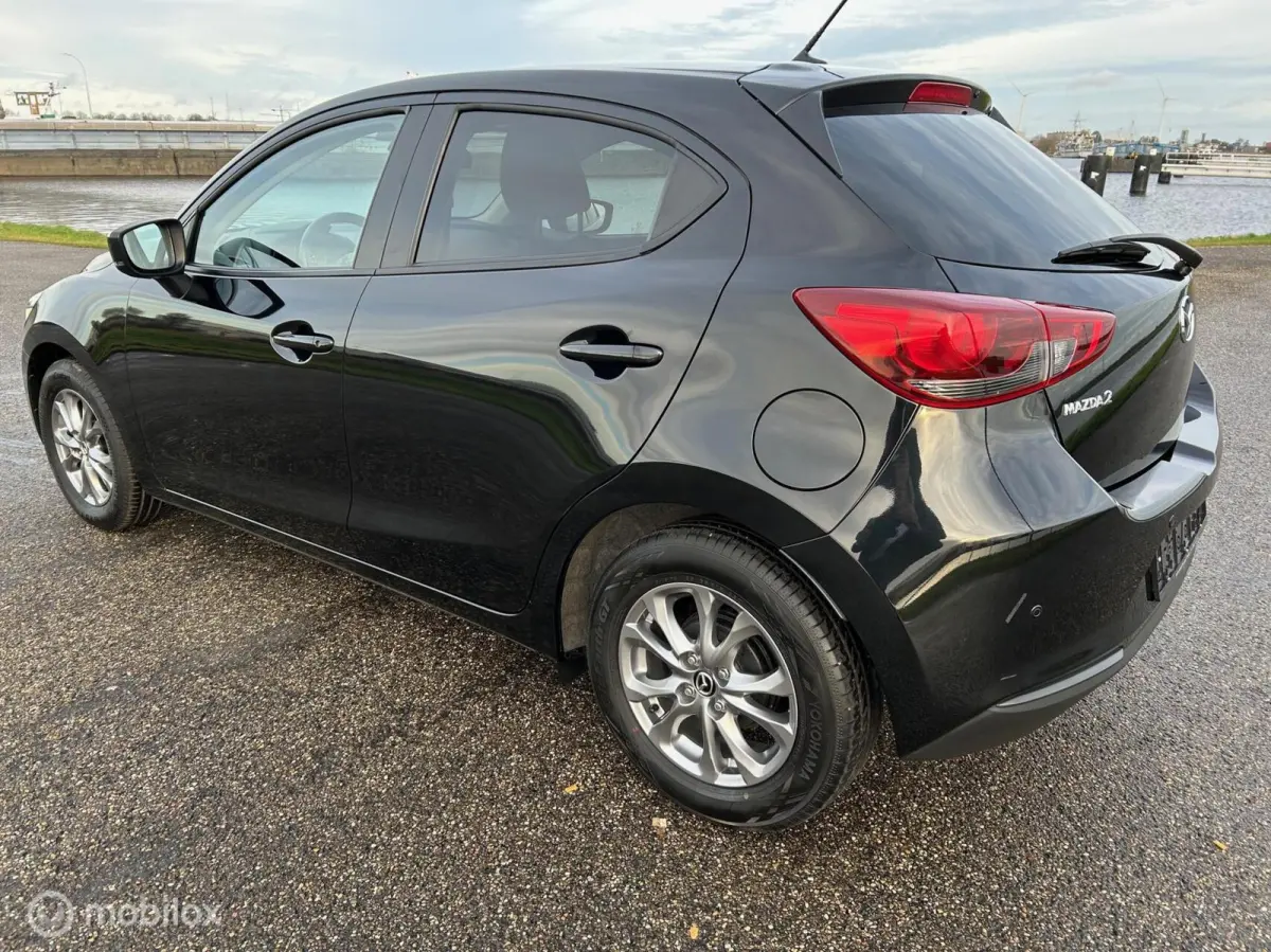 1.5 e-SkyActiv-G 90 Exclusive-Line