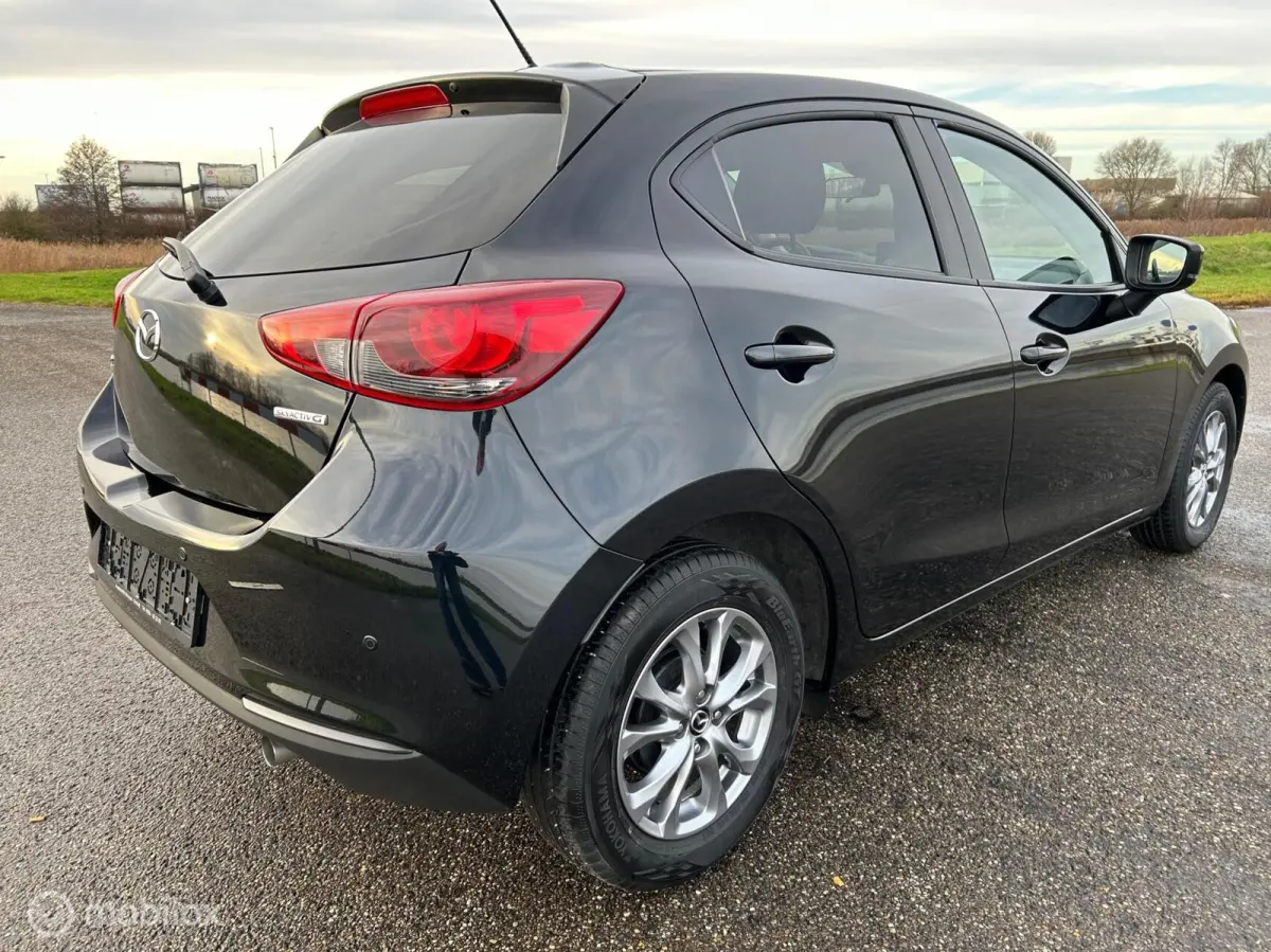 1.5 e-SkyActiv-G 90 Exclusive-Line