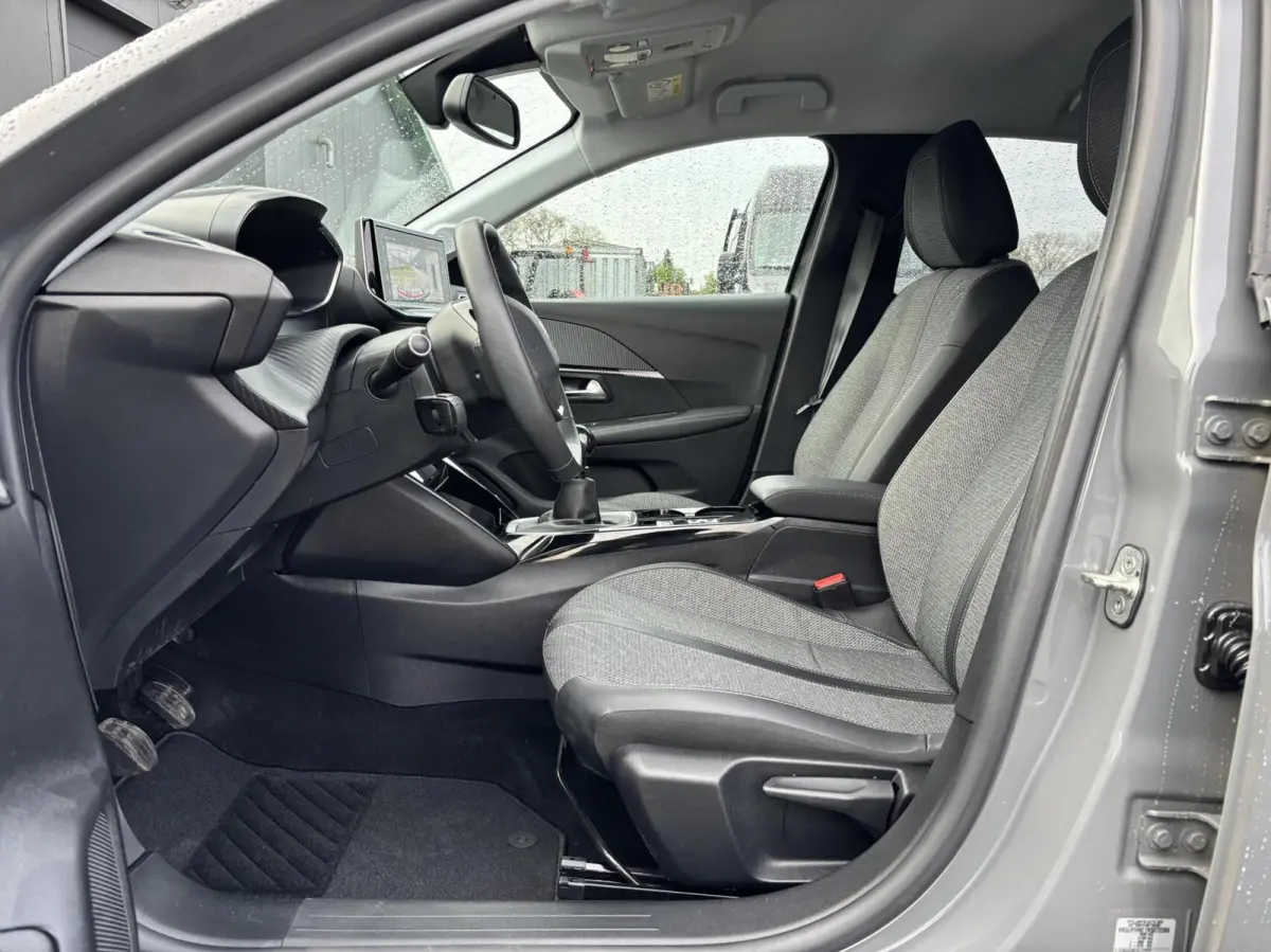 1.2 100 PK Allure | AppleCarPlay/AndroidAuto | 360 Camera | Adaptieve Cruise Control| Dodehoek detectie | 21.596 km!!