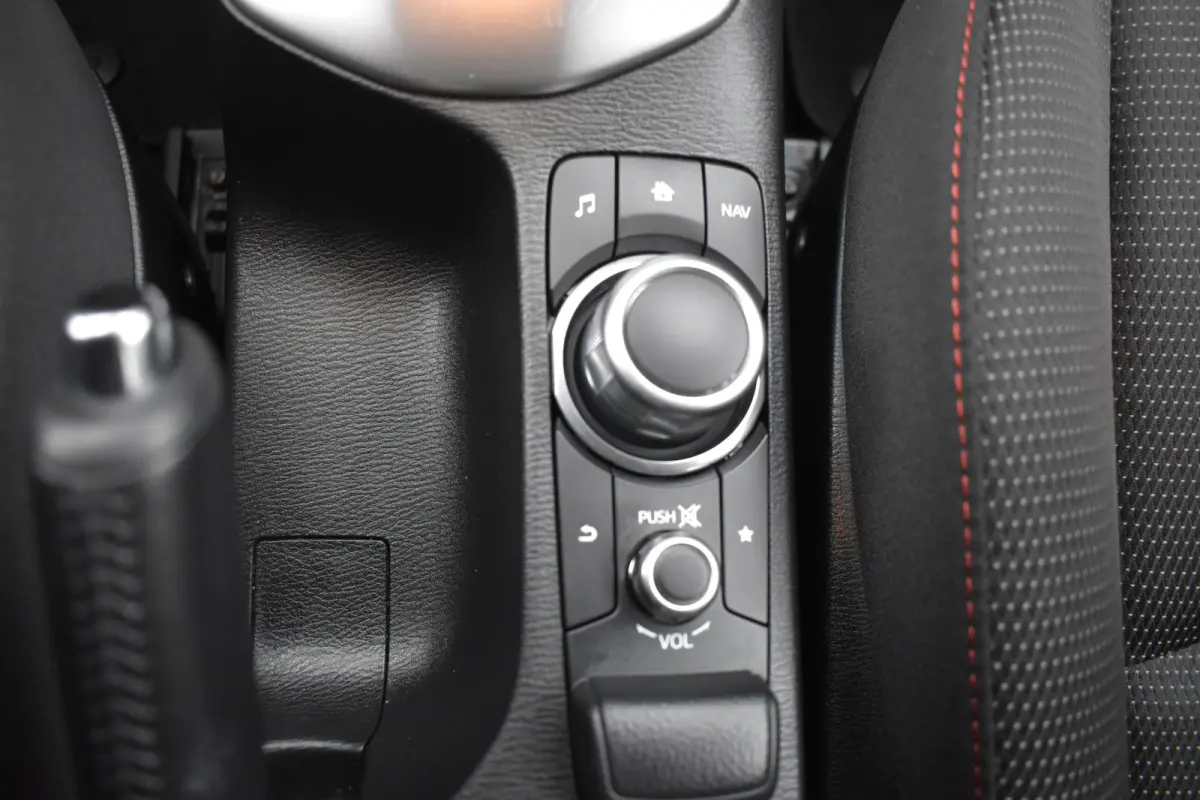 1.5 Skyactiv-G Sportive / Carplay / Cruise / Camera / Stoelverwarming