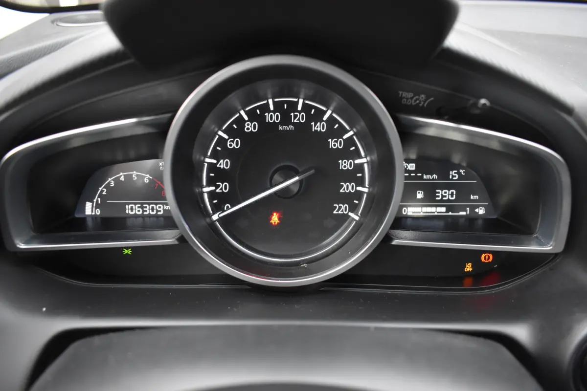 1.5 Skyactiv-G Sportive / Carplay / Cruise / Camera / Stoelverwarming