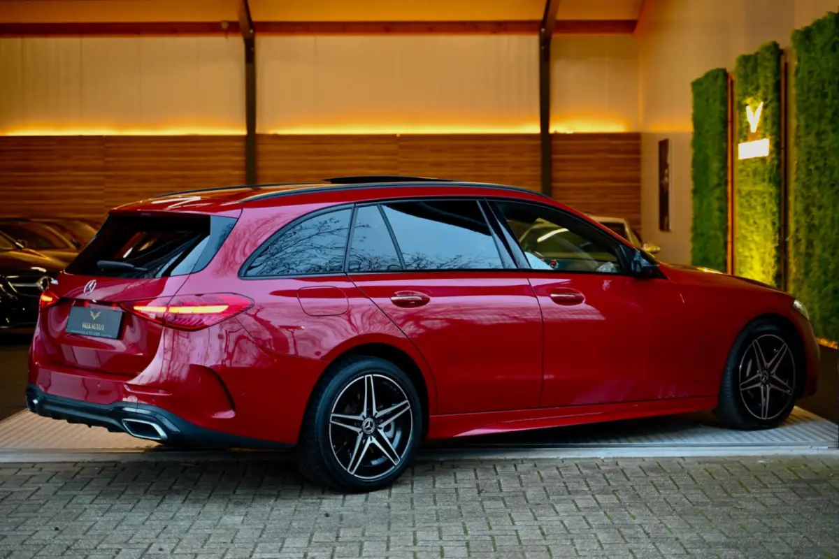 300 e AMG Line - Stoelventilatie - Memory - Distronic - HUD - Volleer - Stuurverwarming - Trekhaak -