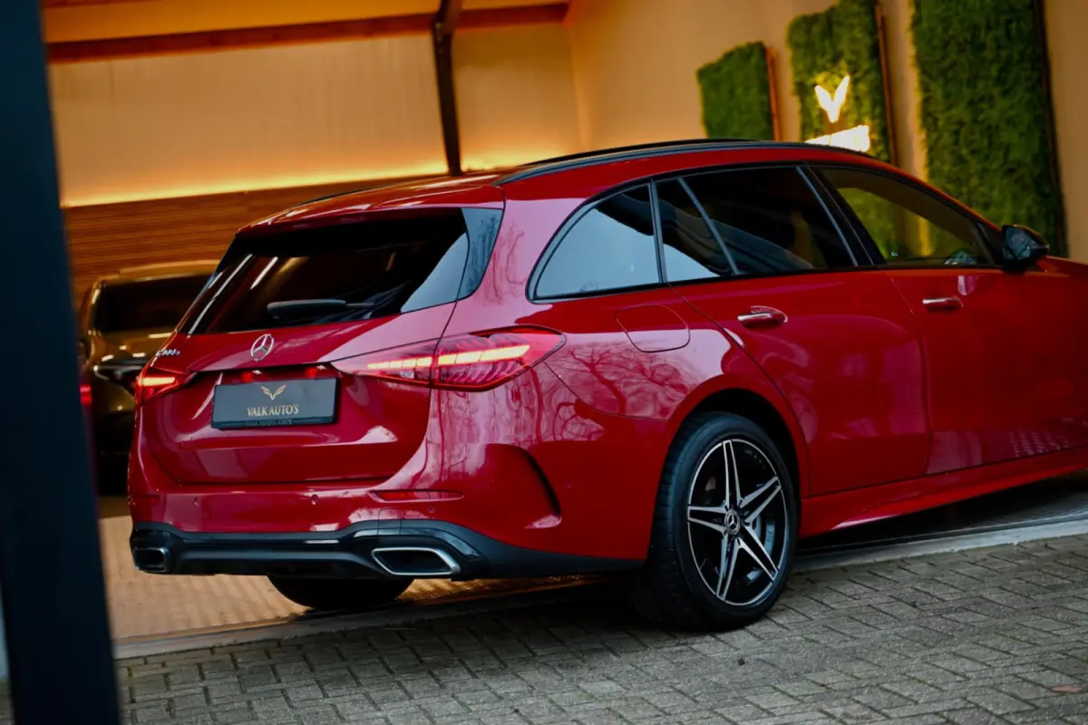 300 e AMG Line - Stoelventilatie - Memory - Distronic - HUD - Volleer - Stuurverwarming - Trekhaak -