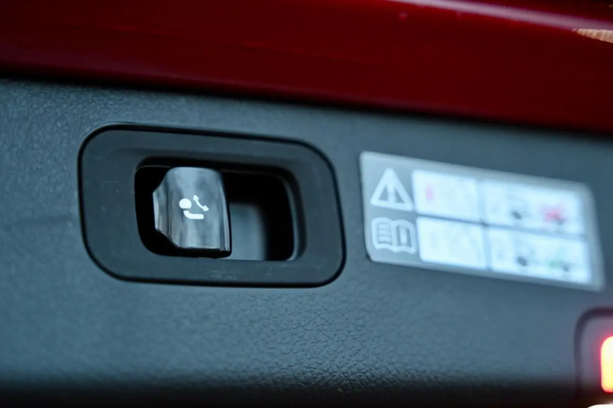 300 e AMG Line - Stoelventilatie - Memory - Distronic - HUD - Volleer - Stuurverwarming - Trekhaak -
