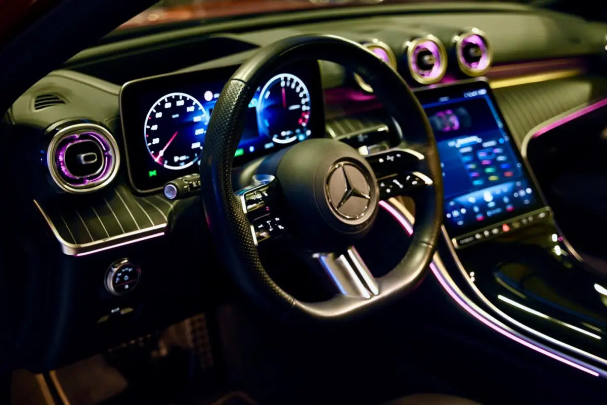 300 e AMG Line - Stoelventilatie - Memory - Distronic - HUD - Volleer - Stuurverwarming - Trekhaak -