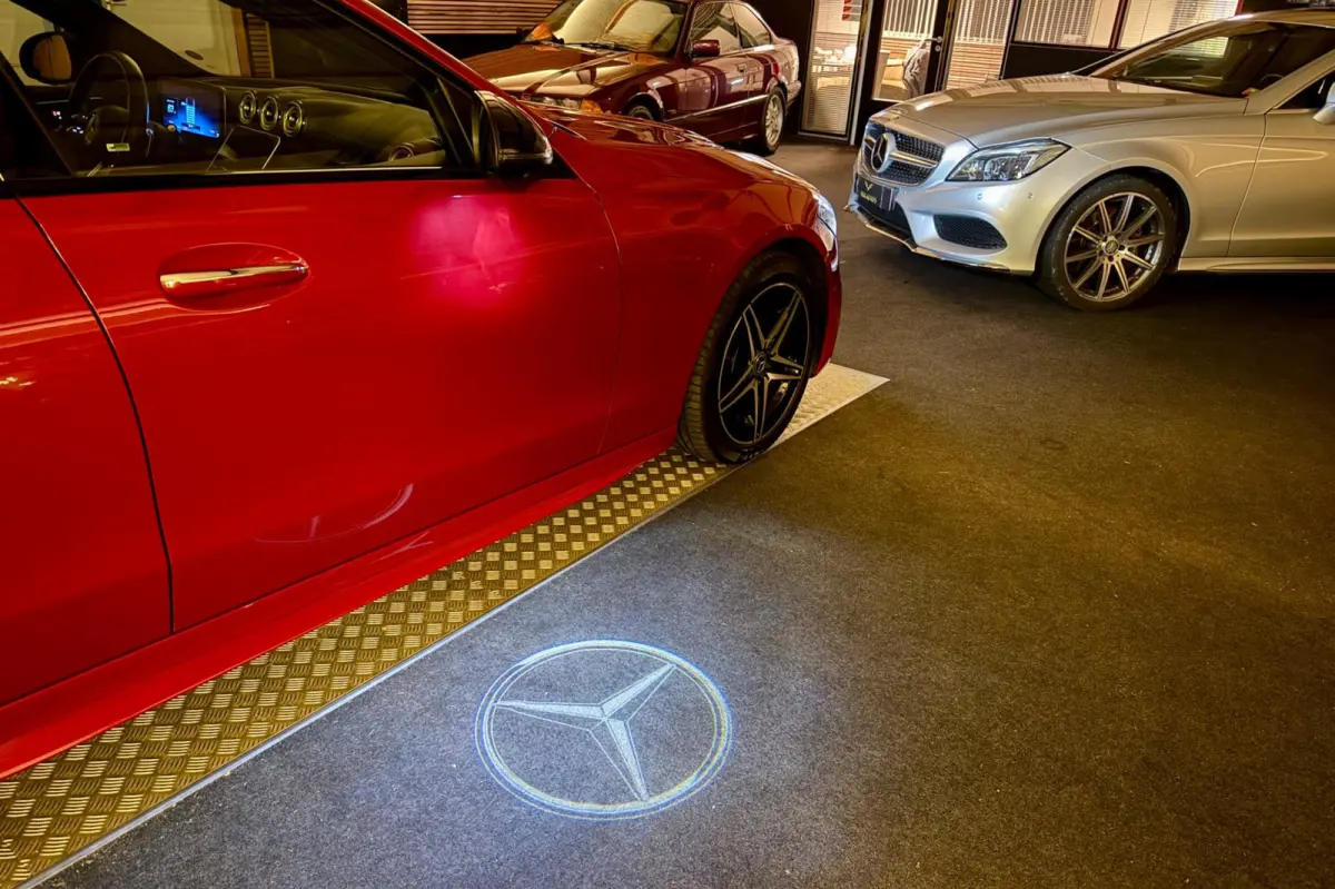 300 e AMG Line - Stoelventilatie - Memory - Distronic - HUD - Volleer - Stuurverwarming - Trekhaak -
