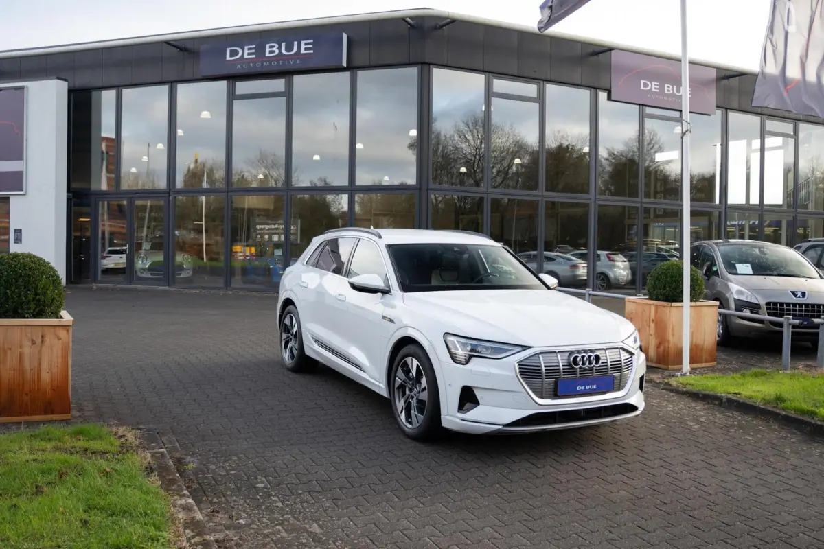 55 Quattro 95 kWh|Advanced S-Line|1ste Eig|Trekhaak|Luchtvering|Virtual|Adaptive Cruise control|360° Camera|Dealer Onderhouden