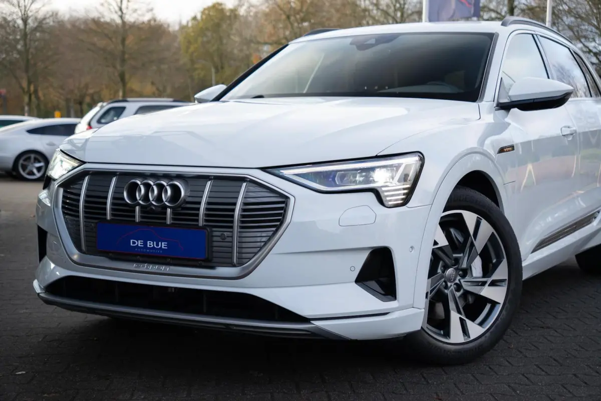 55 Quattro 95 kWh|Advanced S-Line|1ste Eig|Trekhaak|Luchtvering|Virtual|Adaptive Cruise control|360° Camera|Dealer Onderhouden