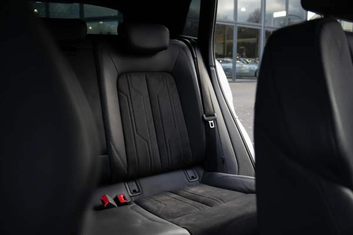 55 Quattro 95 kWh|Advanced S-Line|1ste Eig|Trekhaak|Luchtvering|Virtual|Adaptive Cruise control|360° Camera|Dealer Onderhouden