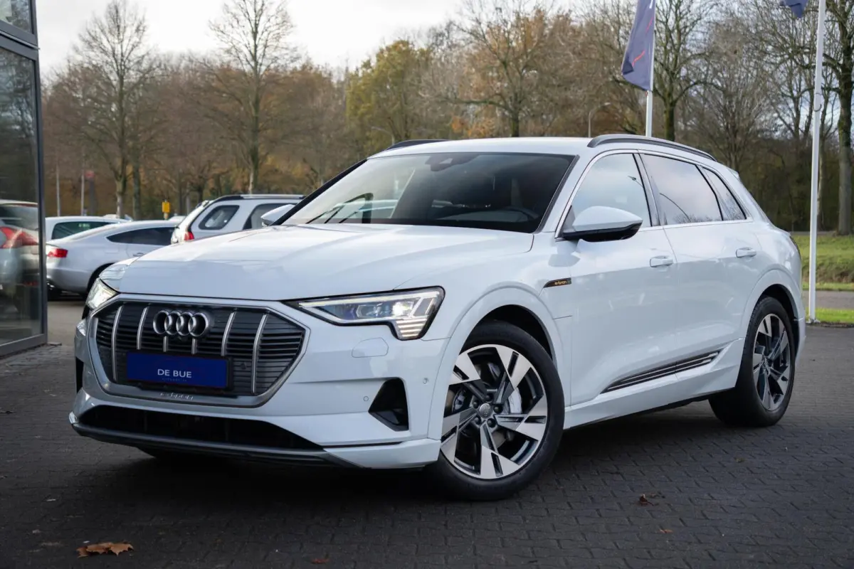 55 Quattro 95 kWh|Advanced S-Line|1ste Eig|Trekhaak|Luchtvering|Virtual|Adaptive Cruise control|360° Camera|Dealer Onderhouden