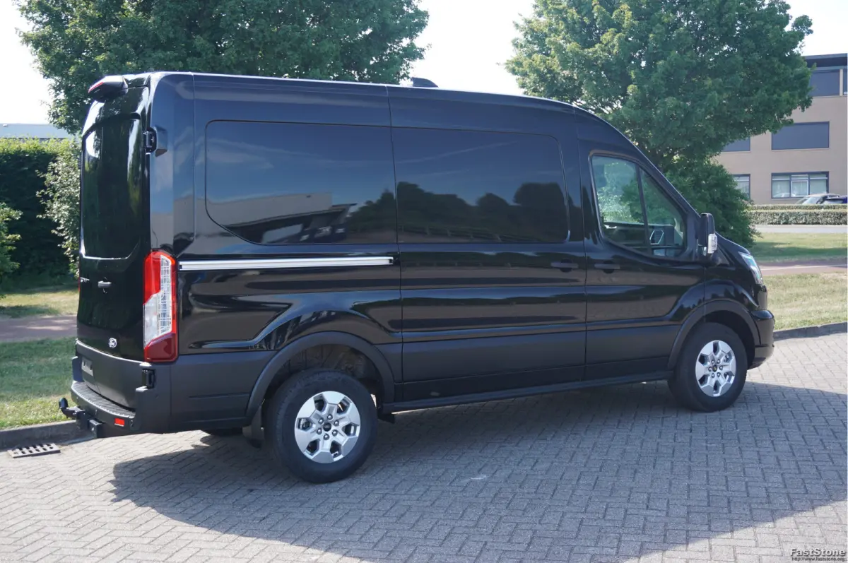 350M L2H2 Limited AUT-8 165PK BPM VRIJ Navi, 360 Cam, ACC, Xenon, Lm Velg, Trekhaak Garantie 9-2029!! NR. A117
