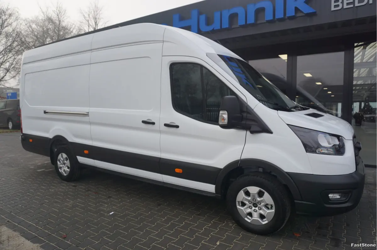 350L 130PK L4H3 BPM VRIJ!! Navi, 360° Camera, Adap. Cruise, LM Velg!! NR. A149