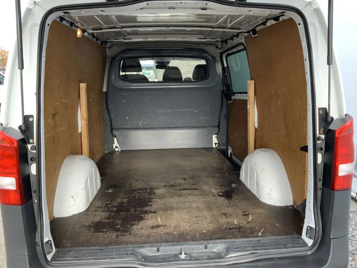 111 CDI Functional Airco 3 Zits Side Bar Trekhaak 2000 kg Euro 5